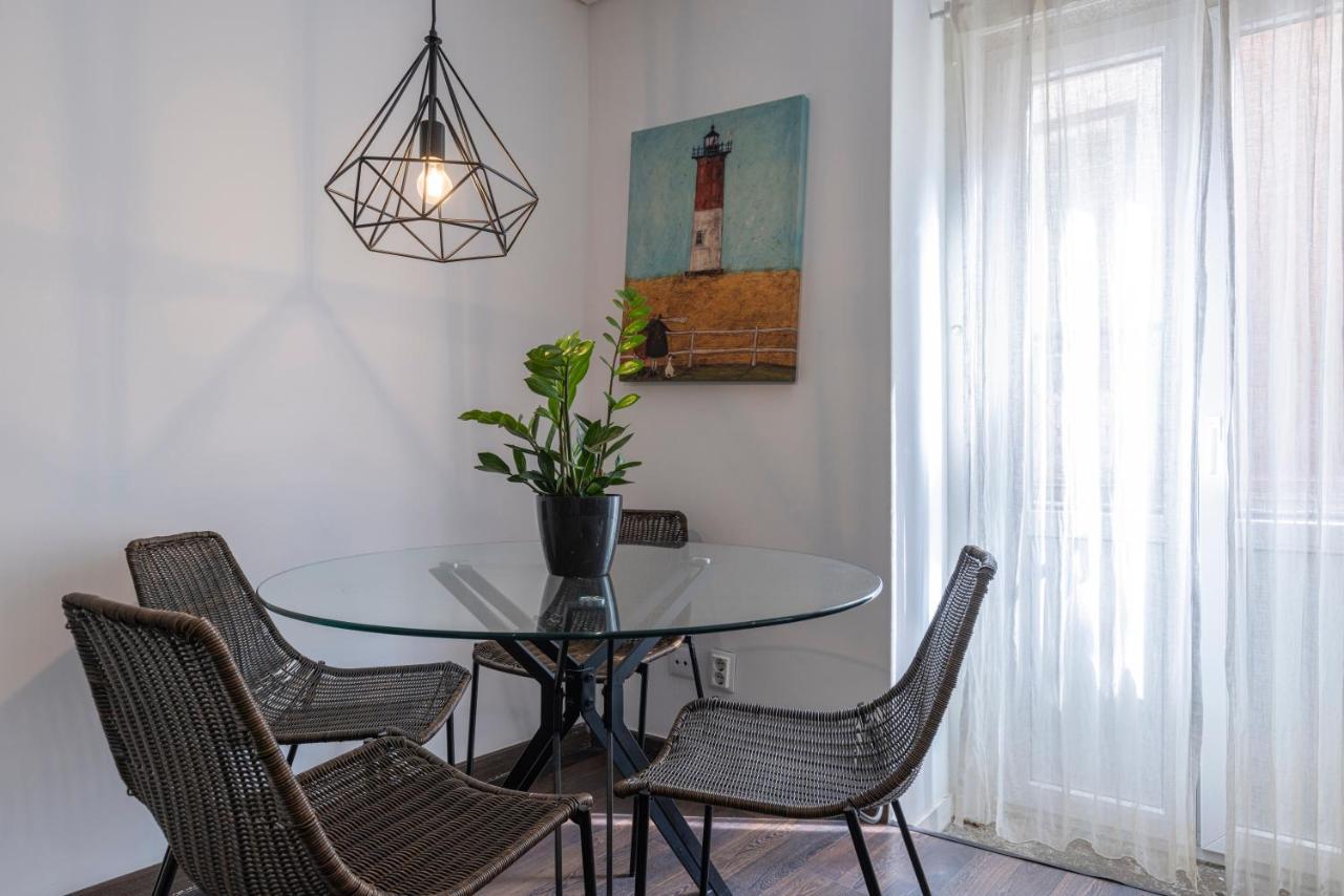 Alfama'S Heart Apartment By Lovelystay Lisboa 外观 照片